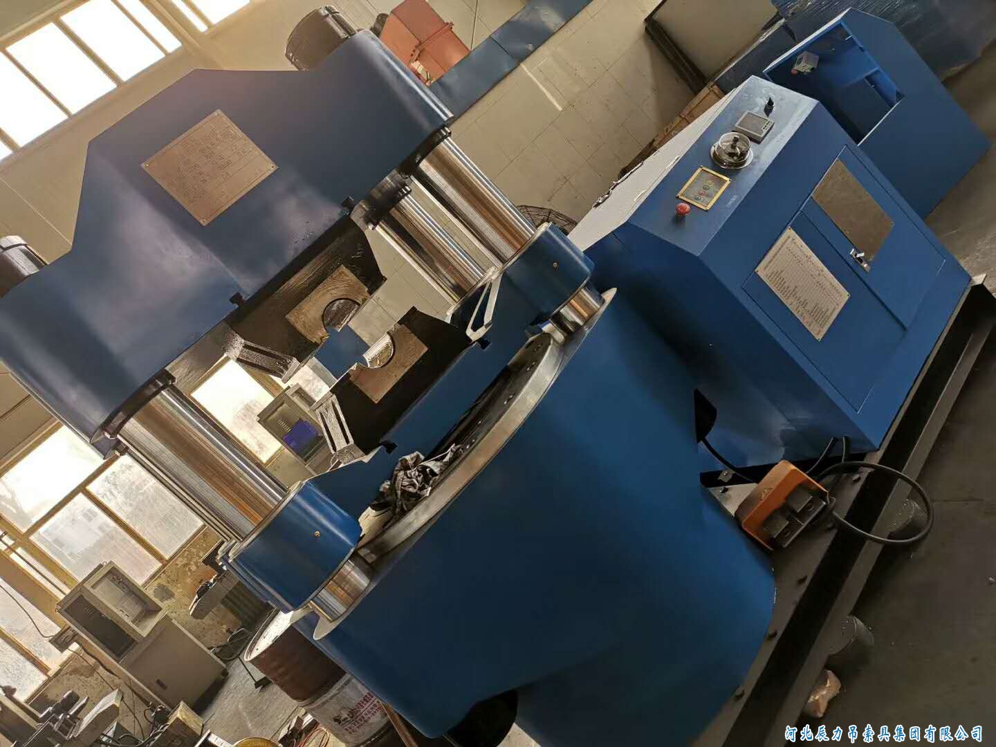 壓套機老客戶蒞臨公司參觀指導(dǎo)